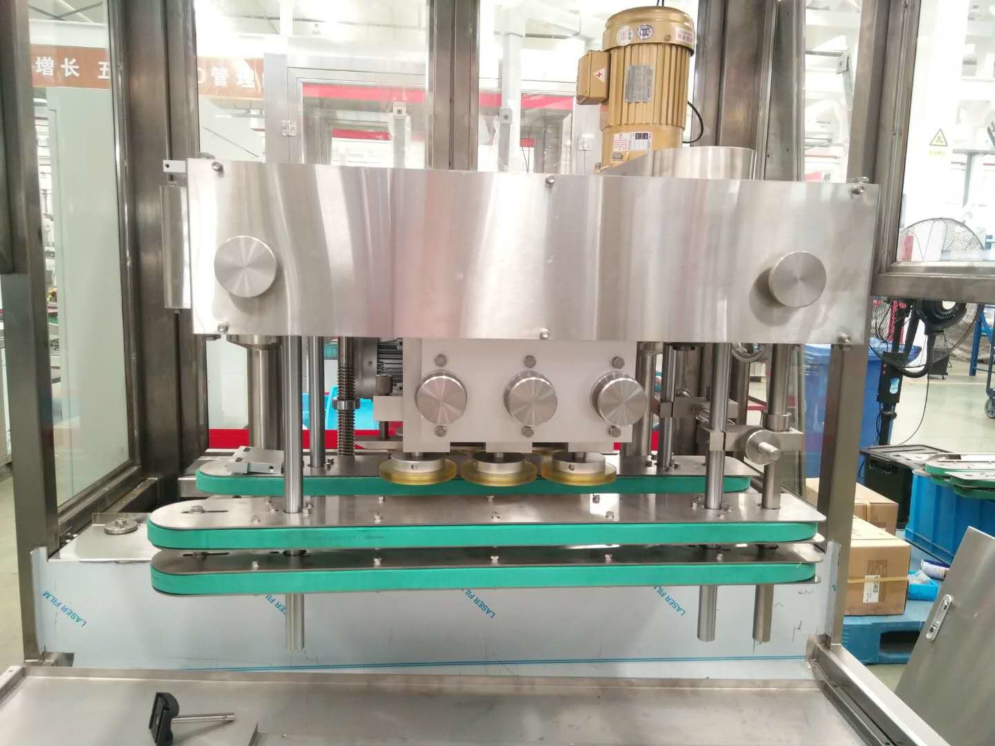 High Speed Automatic Capping Machine 6 Wheels Linear Capping Machine