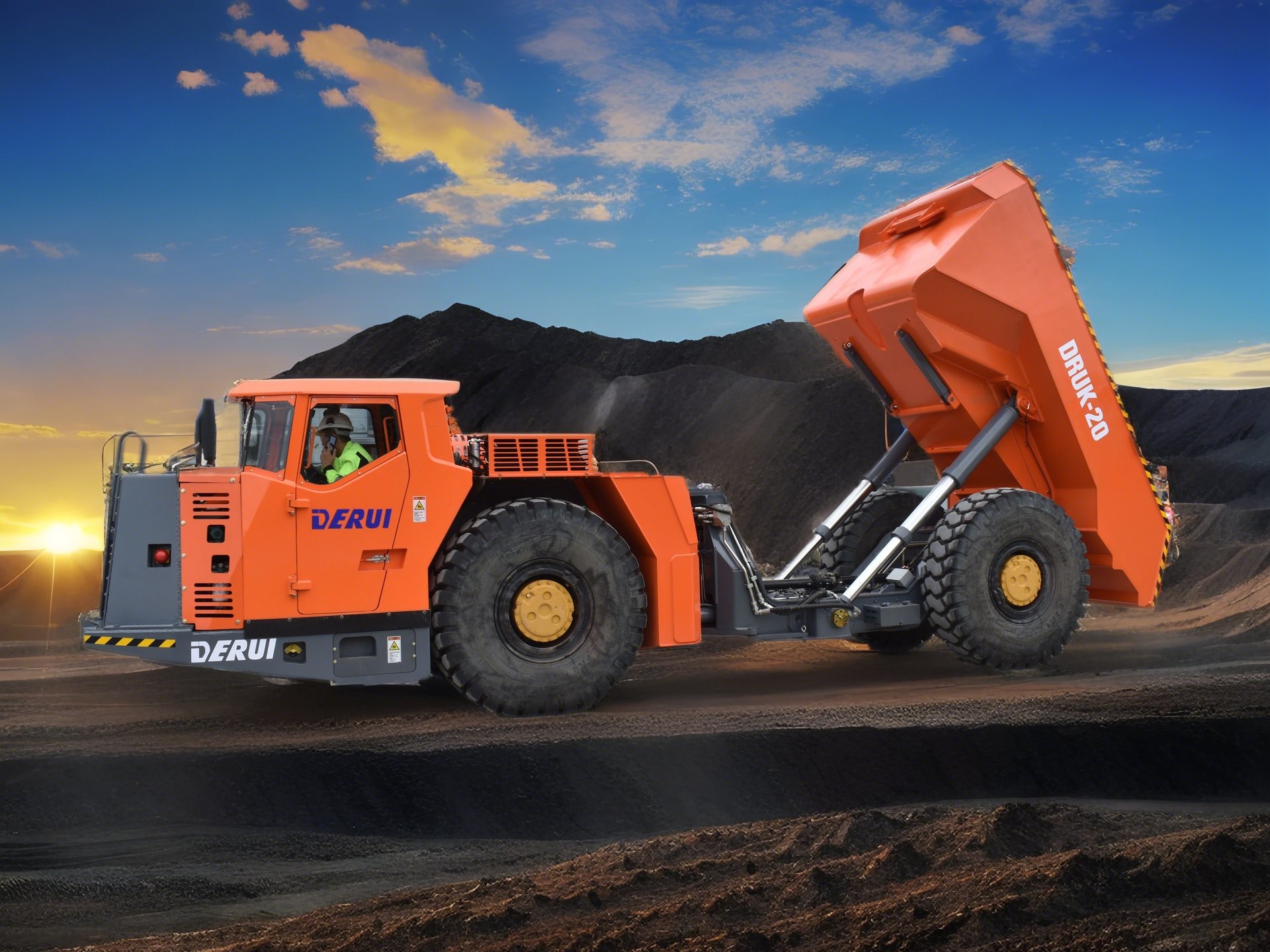 VOLVO Engine 20 Tons Mining Dump Truck Tipper Truck Underground