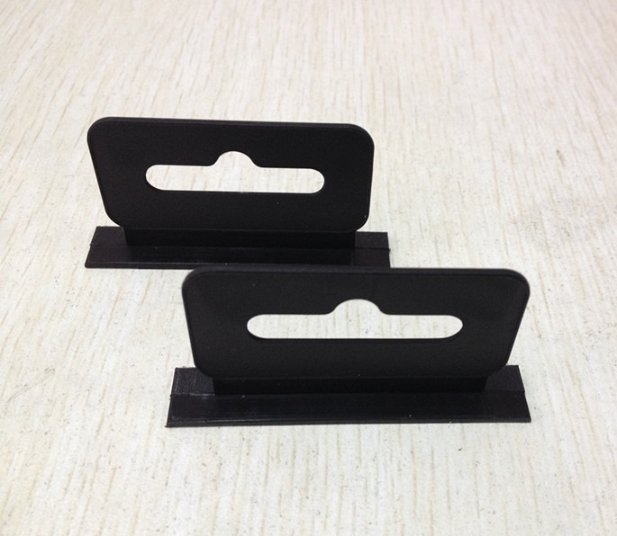 box plastic hang tabs packing