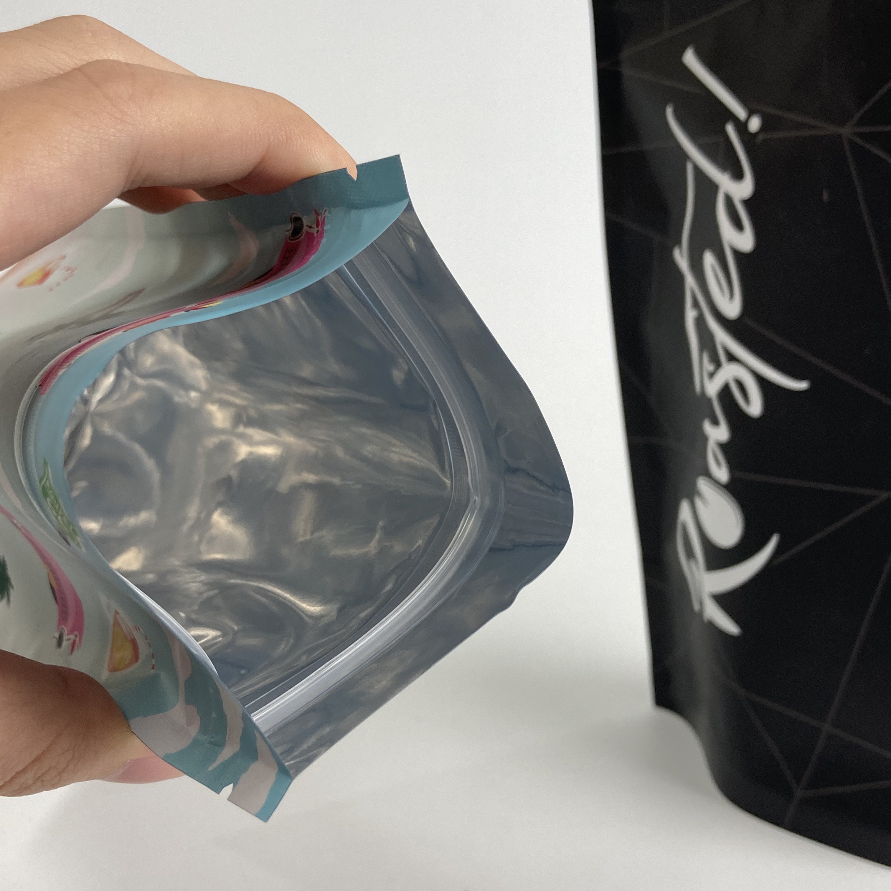 Custom Printed Food Grade Resealable Mylar Bags Stand Up Zipper Bags for Tea Food Packaging Bags with Aluminum Foil