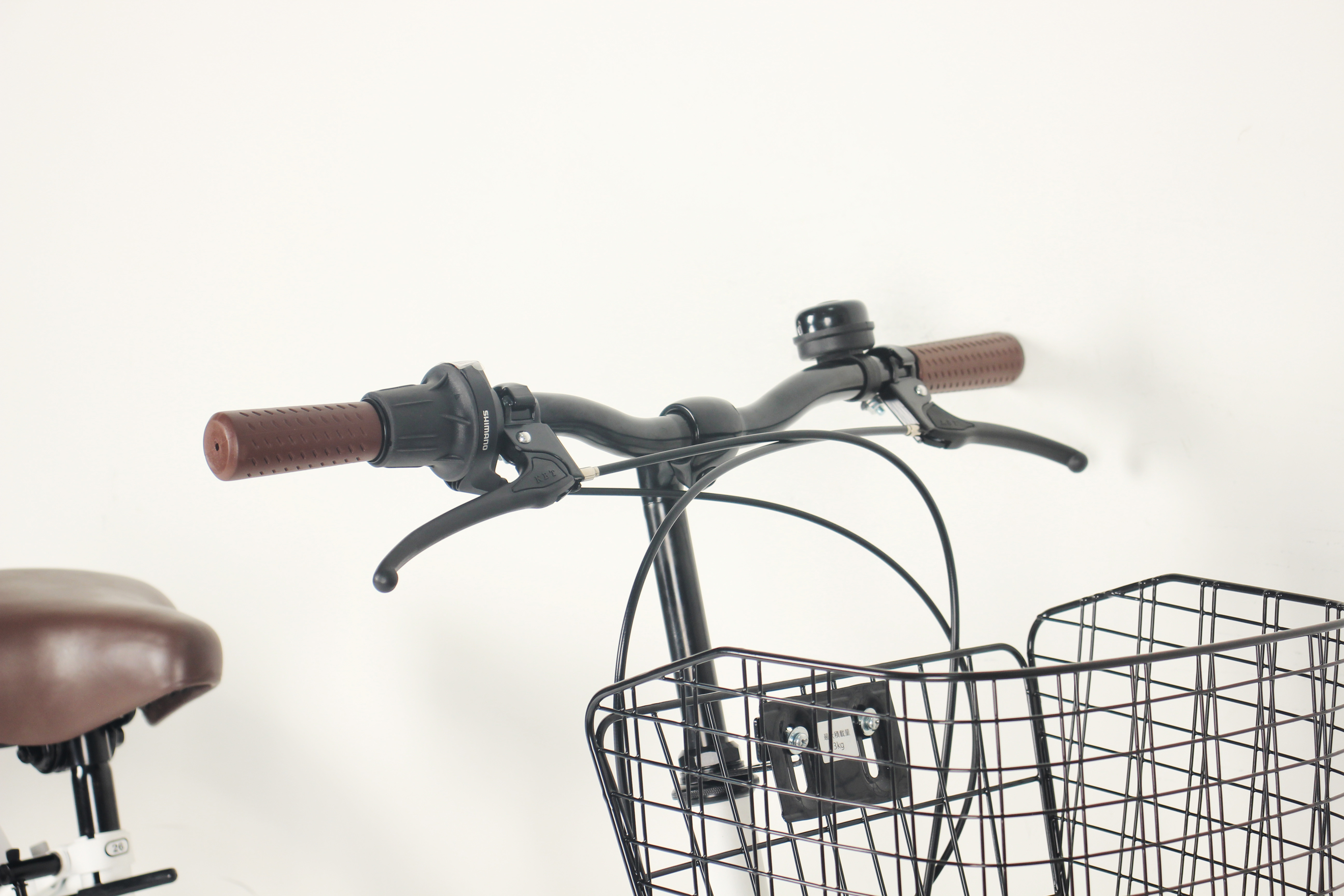 Lightweight Folding Road Bike With Aluminum Alloy Fork Material And 6 Speed In White
