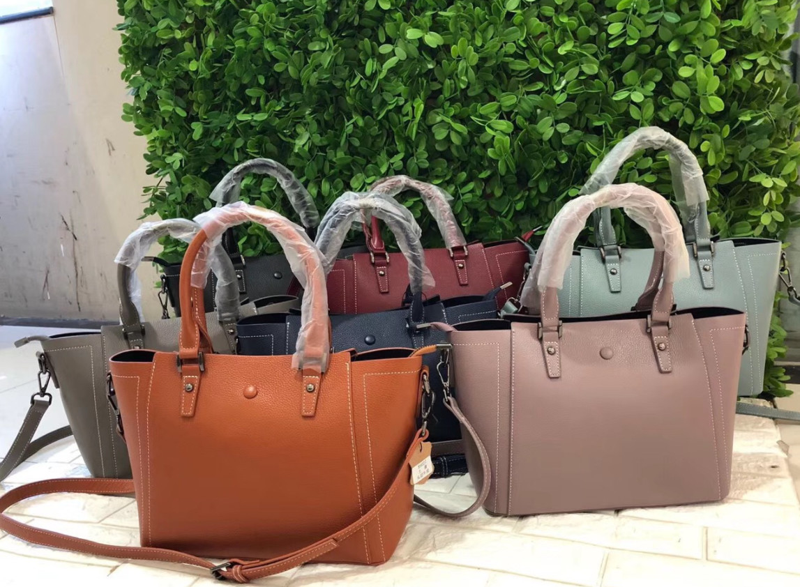 Polyester Cotton Lining Red Cow Leather Tote Handbags For Women
