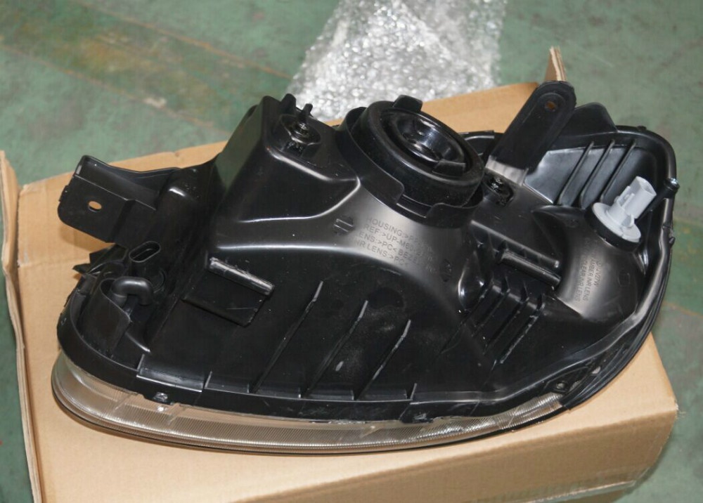 92101-25510 Hyundai Accent Headlight Car Headlamp Korean Car Parts