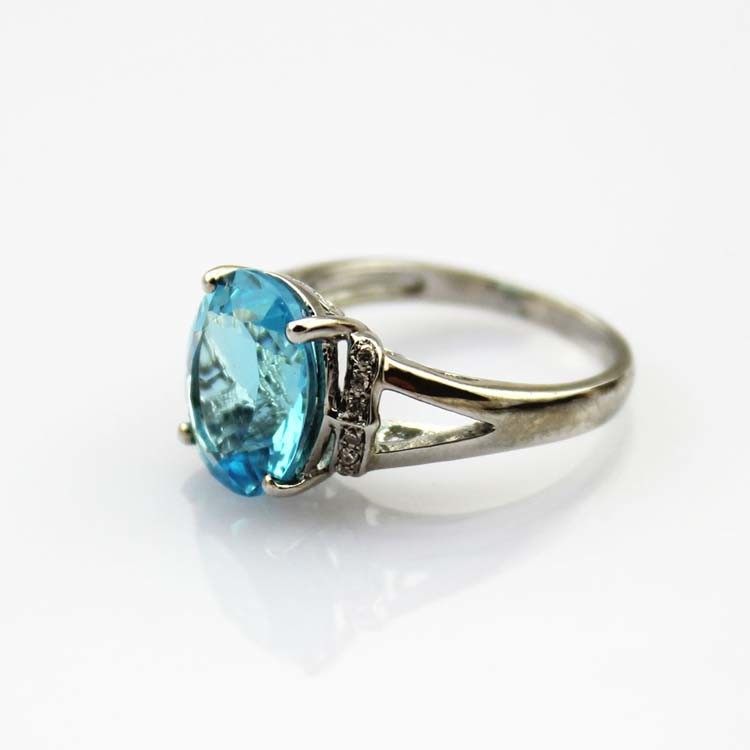 925 Silver 8mmx10mm Oval Blue Topaz Cubic Zircon Ring(R240)