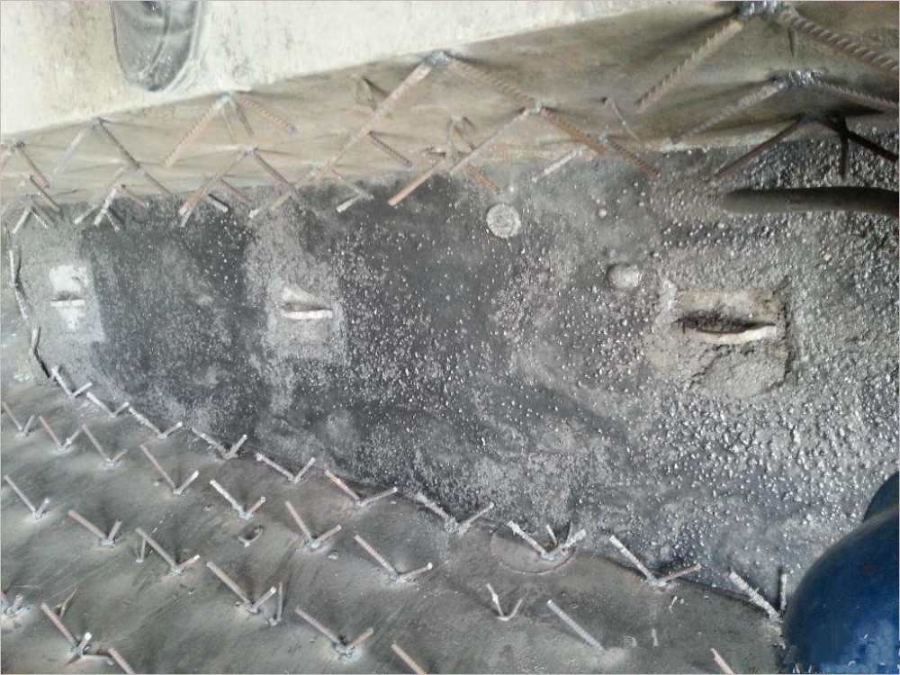 Al2O3 Content % 48% Steel Fiber Reinforced Refractory Castable for Furnace Manufacture