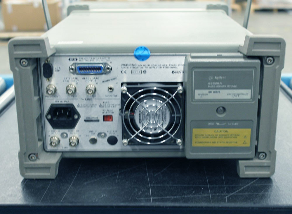 Plug In Rackmount 8563EC Spectrum Analyzer Portable Microwave Spectrum Analyzer