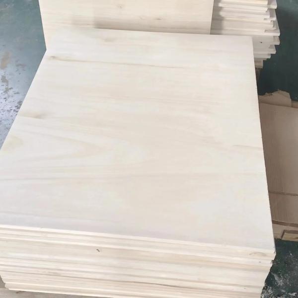 Hotel Furniture Made of Bleachable Paulownia Straight Solid Wood Customizable