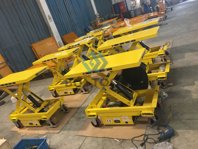 Mobile Electric Scissor Lift Table With Skirt Mobile Elevator Lift 1010x520mm