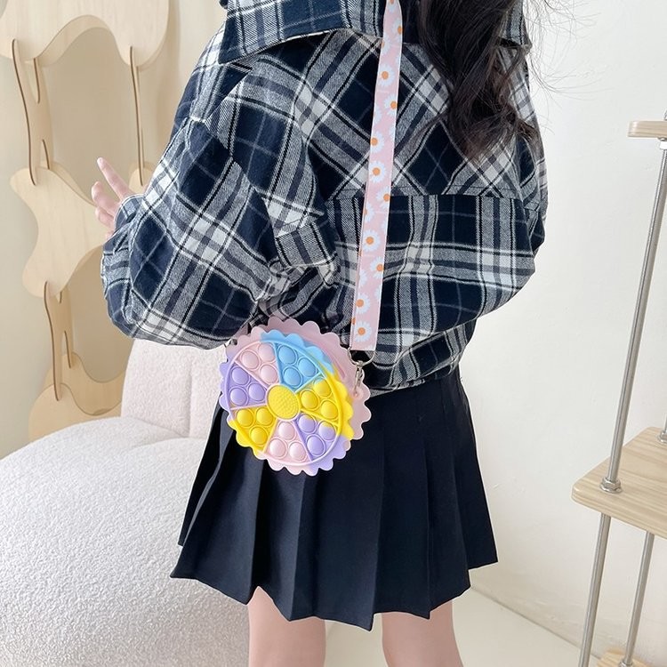Kawaii Crossbody Bag Cute Shoulder Bag Cartoon Silicone Bag Pop Purse Wallet Bag Girls Birthday Gift Lovely Accessories