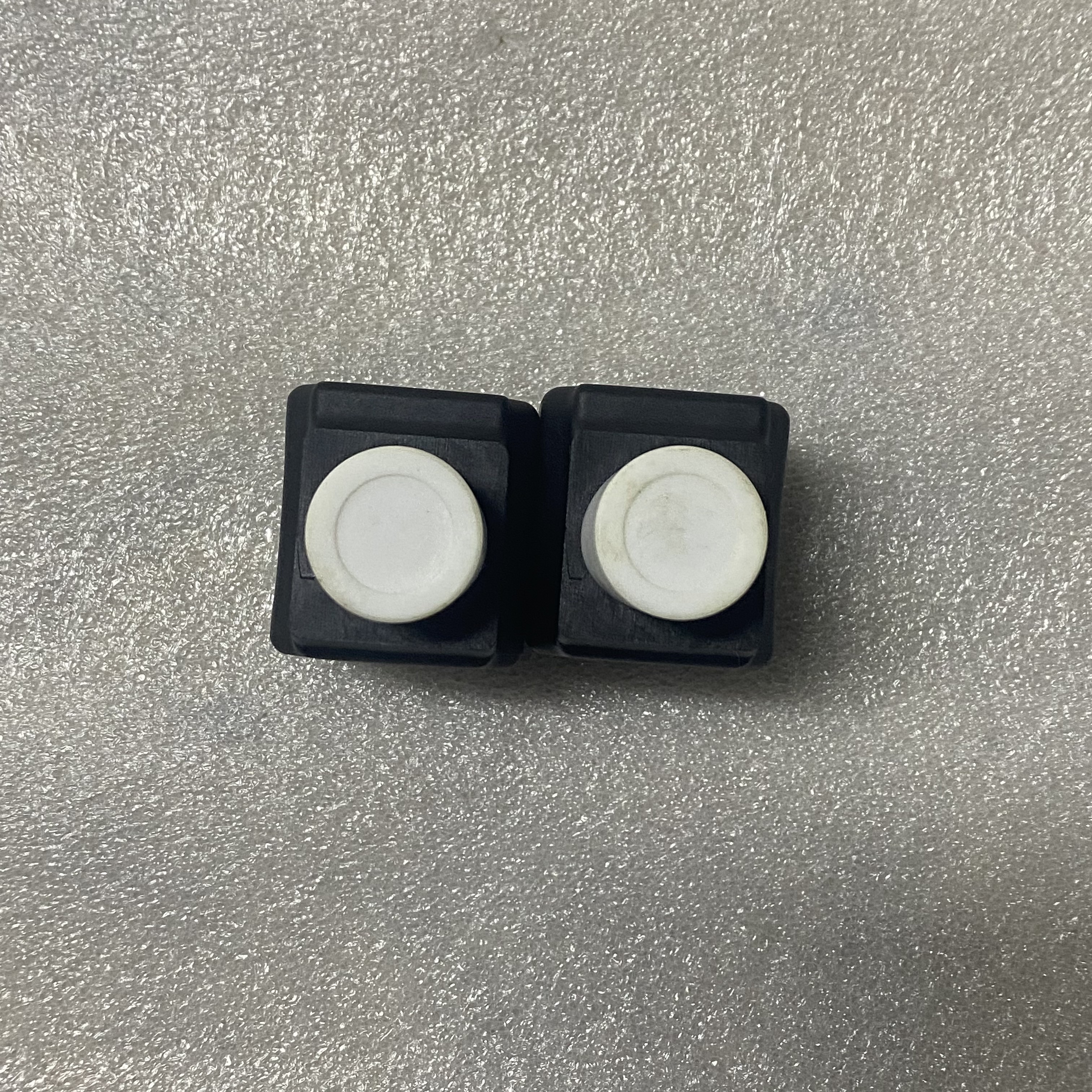 Black Square Coil Fluid Press 24VDC National Standard Certified Sany Zoomlion Putzmeister Concrete Pump Parts