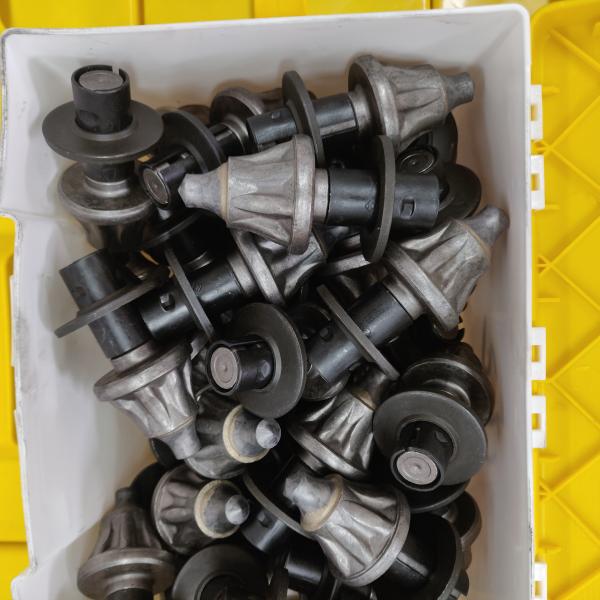 Imported Engine Pavement Cold Milling Bits for Road Milling Machines Cutter Teeth Picks
