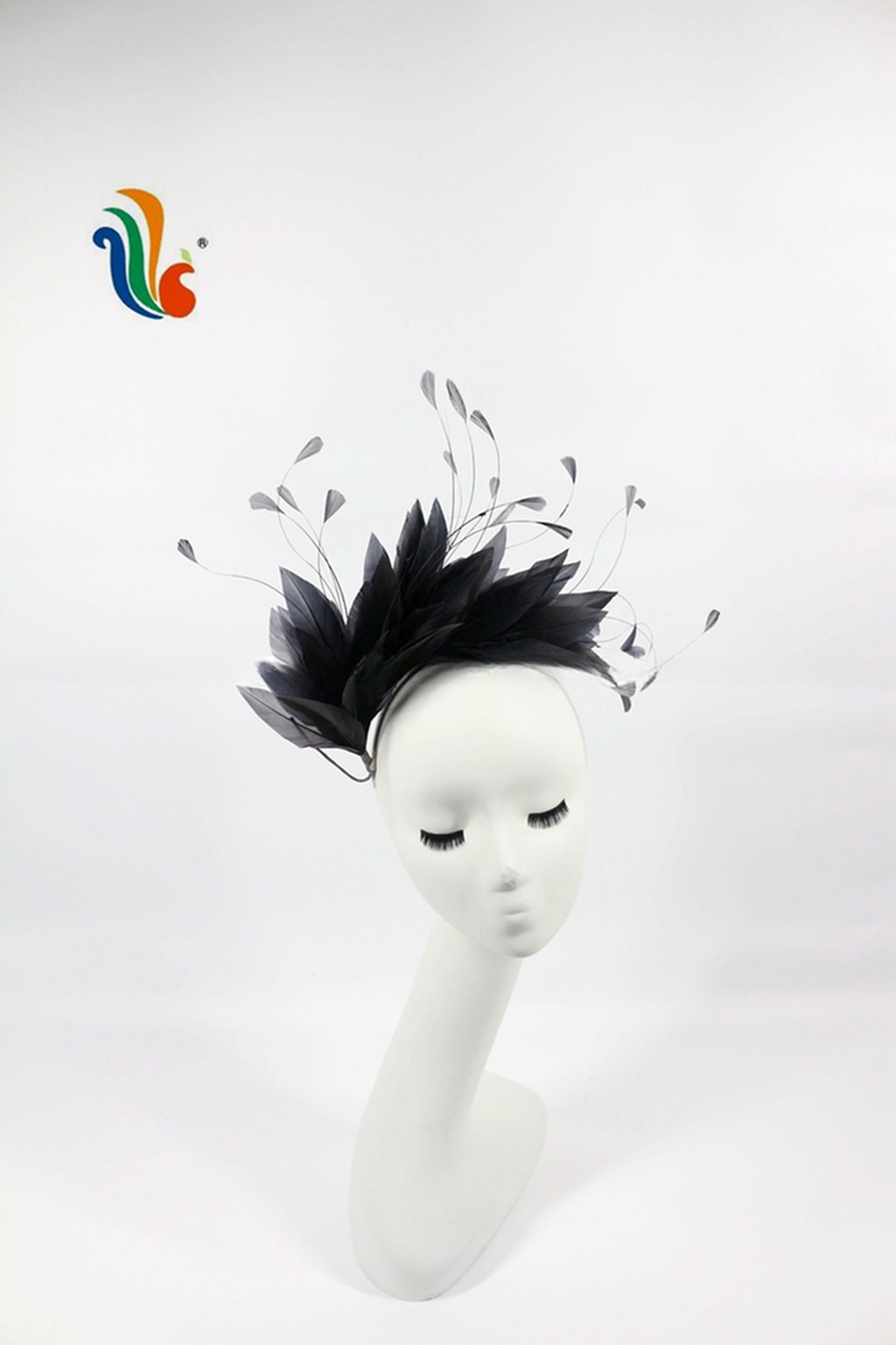 Goose Feather and Stripped Coque Flower Mount for Valentine's Day Party Decoration