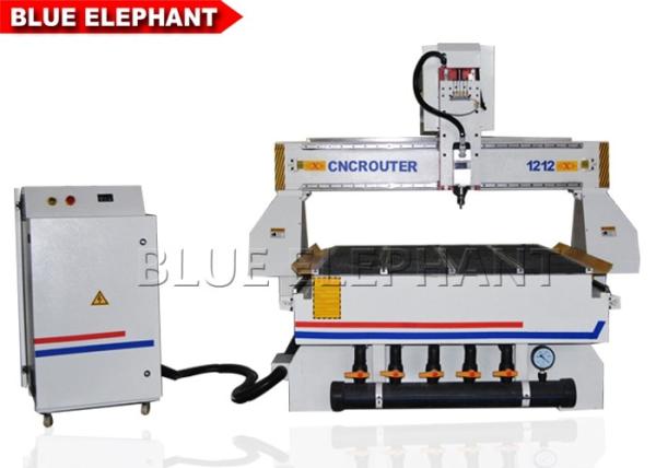 Hand Controller Computerized Wood Carving Machine , High Standard Wood Engraving