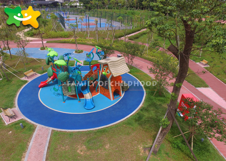 Unique Kids Outdoor Playground Equipment Pirate Ship Shaped For Little Titkes