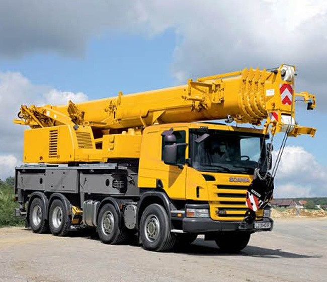 Lifting Machinery 12 Ton 36 Meters Truck Crane Hydraulic Truck Crane For Construction Industry