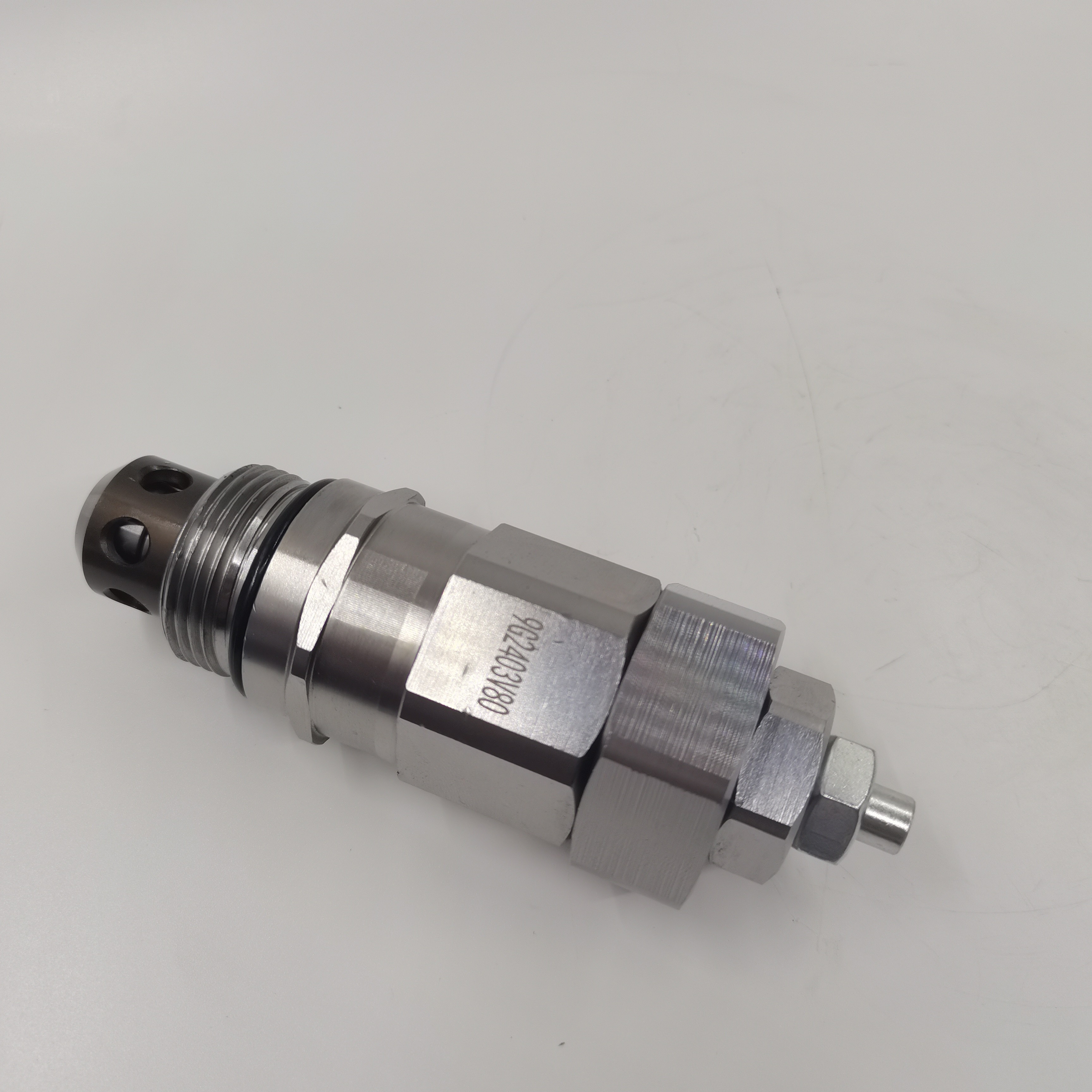 4438088 Relief Valve is suitable for excavator EX3600 EX8000
