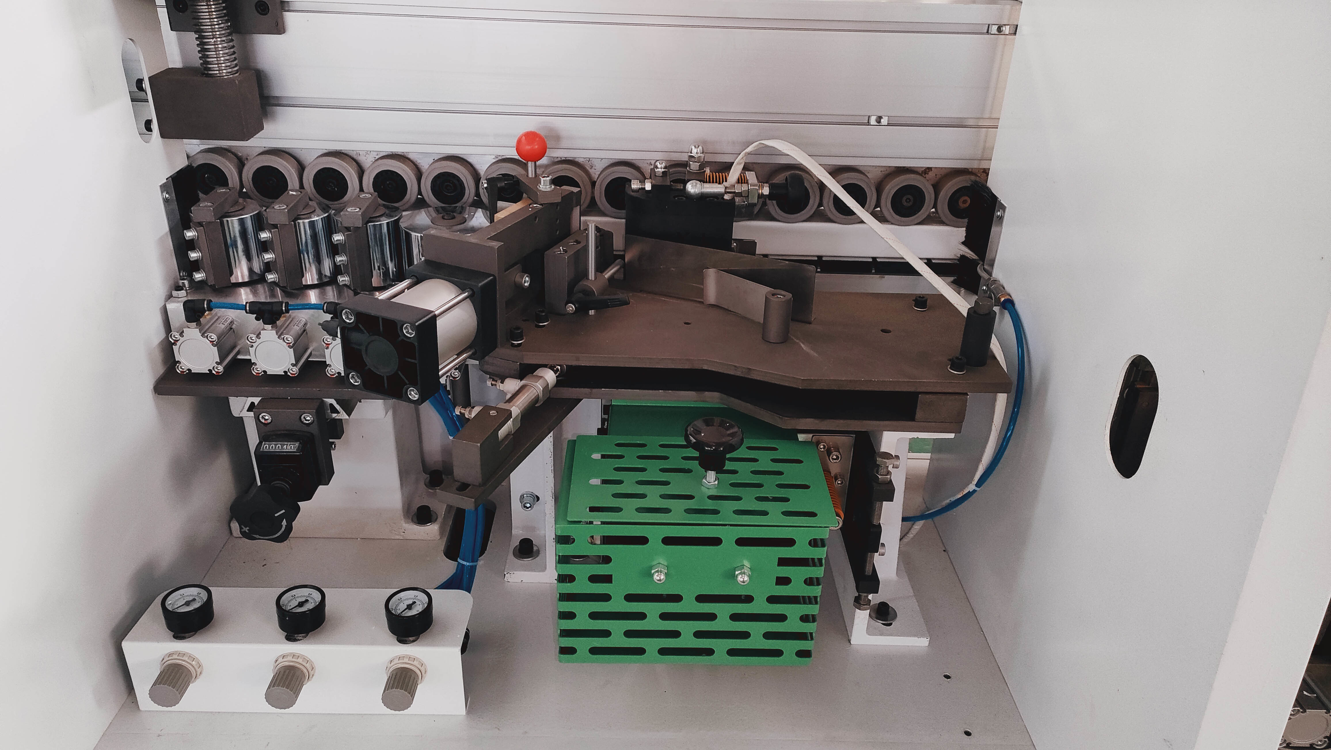 KDT structure Wood Edge Banding Machine with Pre-milling function KC4108