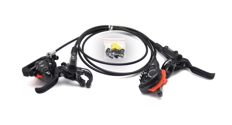 Hydraulic Brakes 11 Speed Shimano XT M8000 Groupset