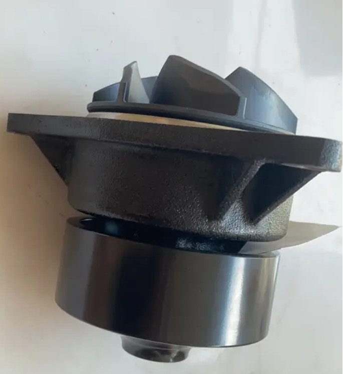 6CT Engine Water Pump C5402699 / 5402699 Diesel Coolant Pump