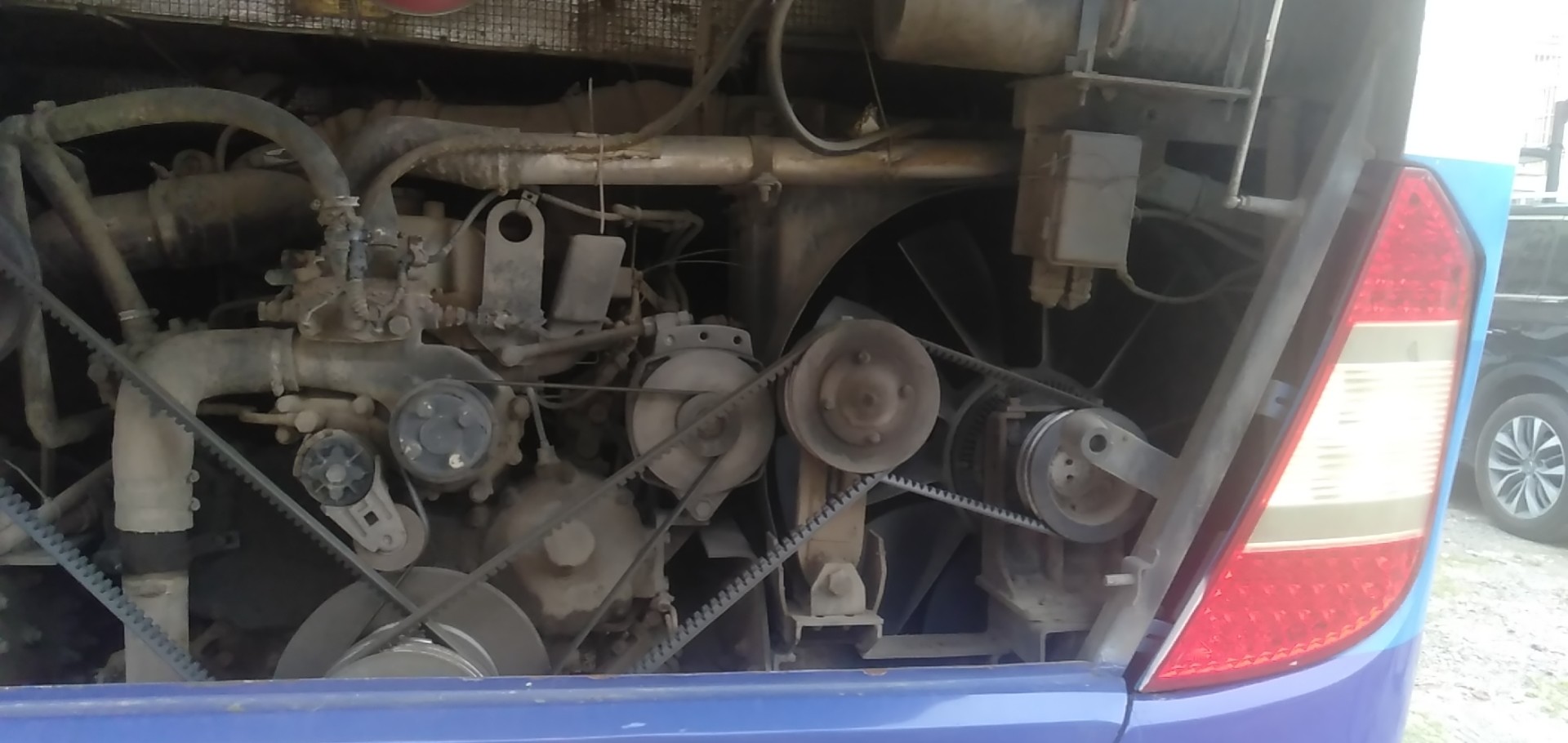 Used Yutong Bus ZK6127 53 Seats Yuchai Rear Engine Used Coach Bus