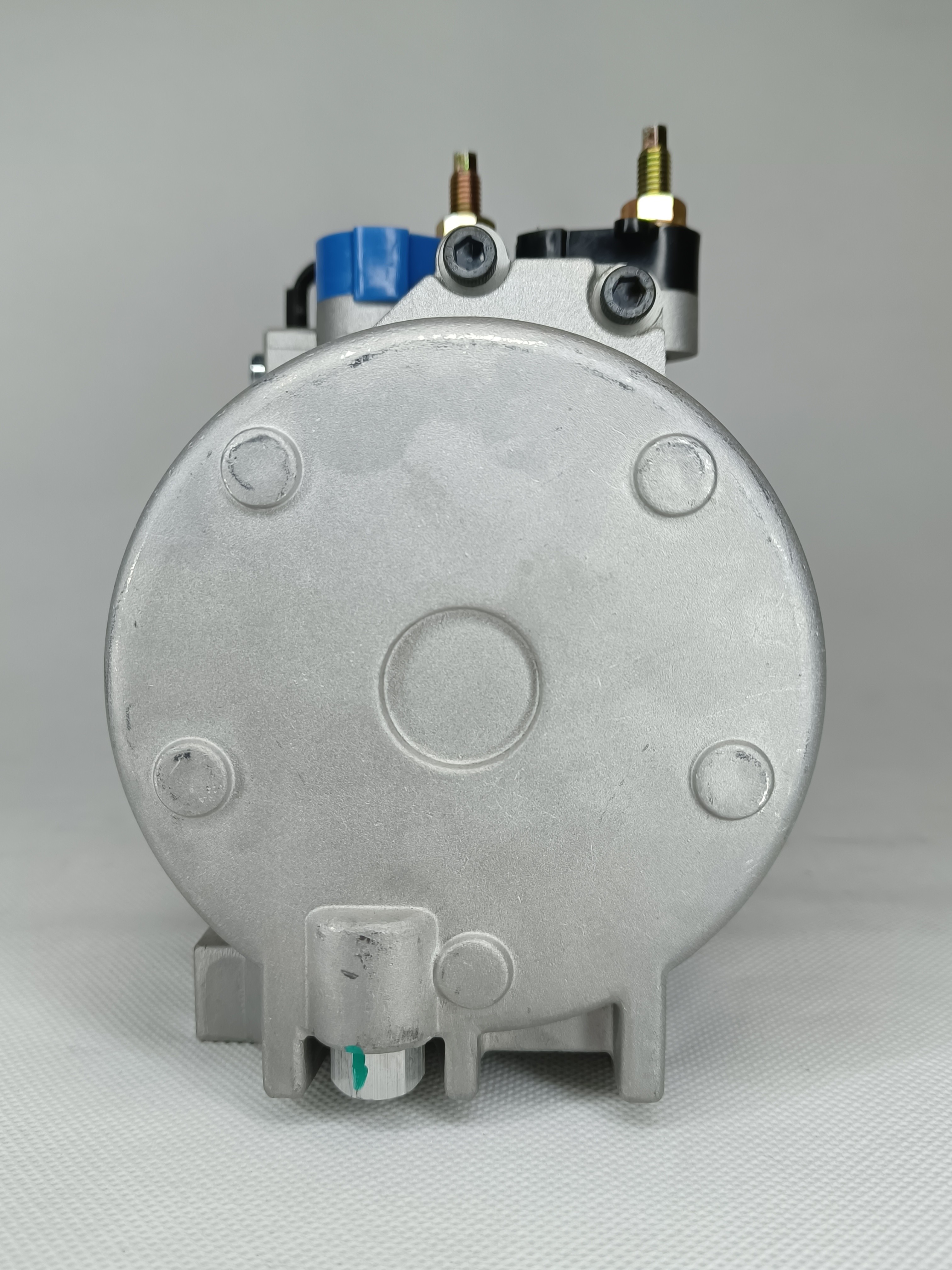 Auto AC conditioning compressor FORD F150 RAPTOR 98324