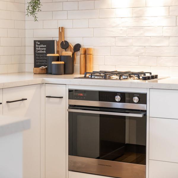 Simple U Shape Compact Small Kitchen Cabinet Set Melamine Matte White