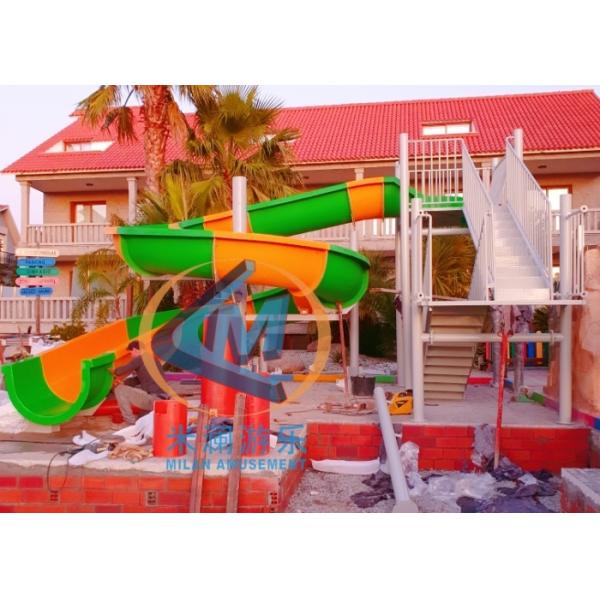 Low Platform Curved Water Slide 1 Rider/Time Smooth Surface For Hotel Backyard Pool