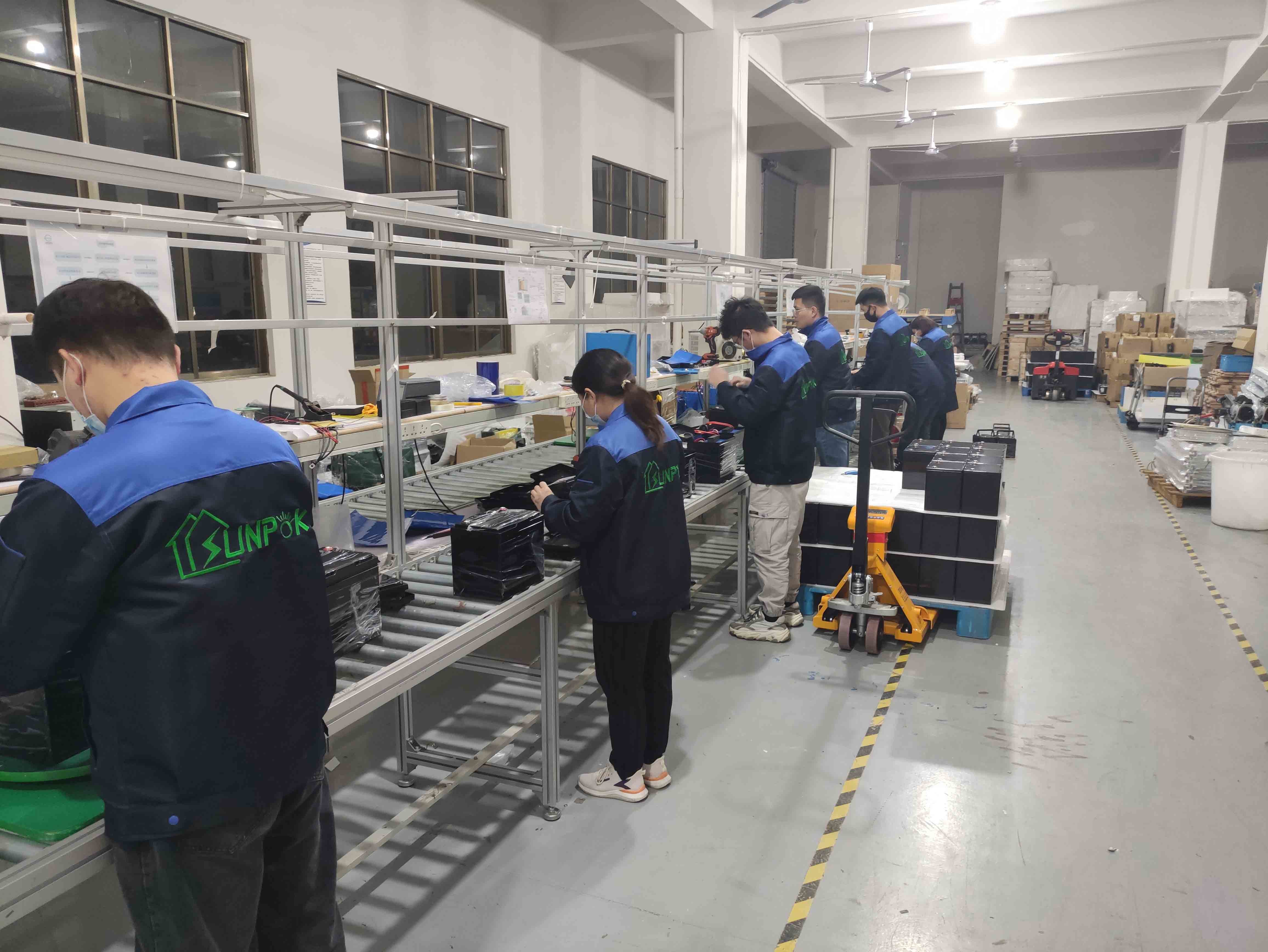 Solar Battery 51.2v 200ah 300ah 10kwh 30kw Lithium Ion Battery Lifepo4 Battery