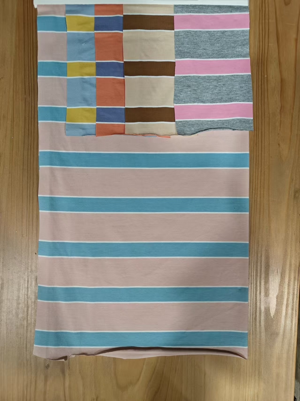 Breathable Durable Striped Material Fabric For T-Shirt