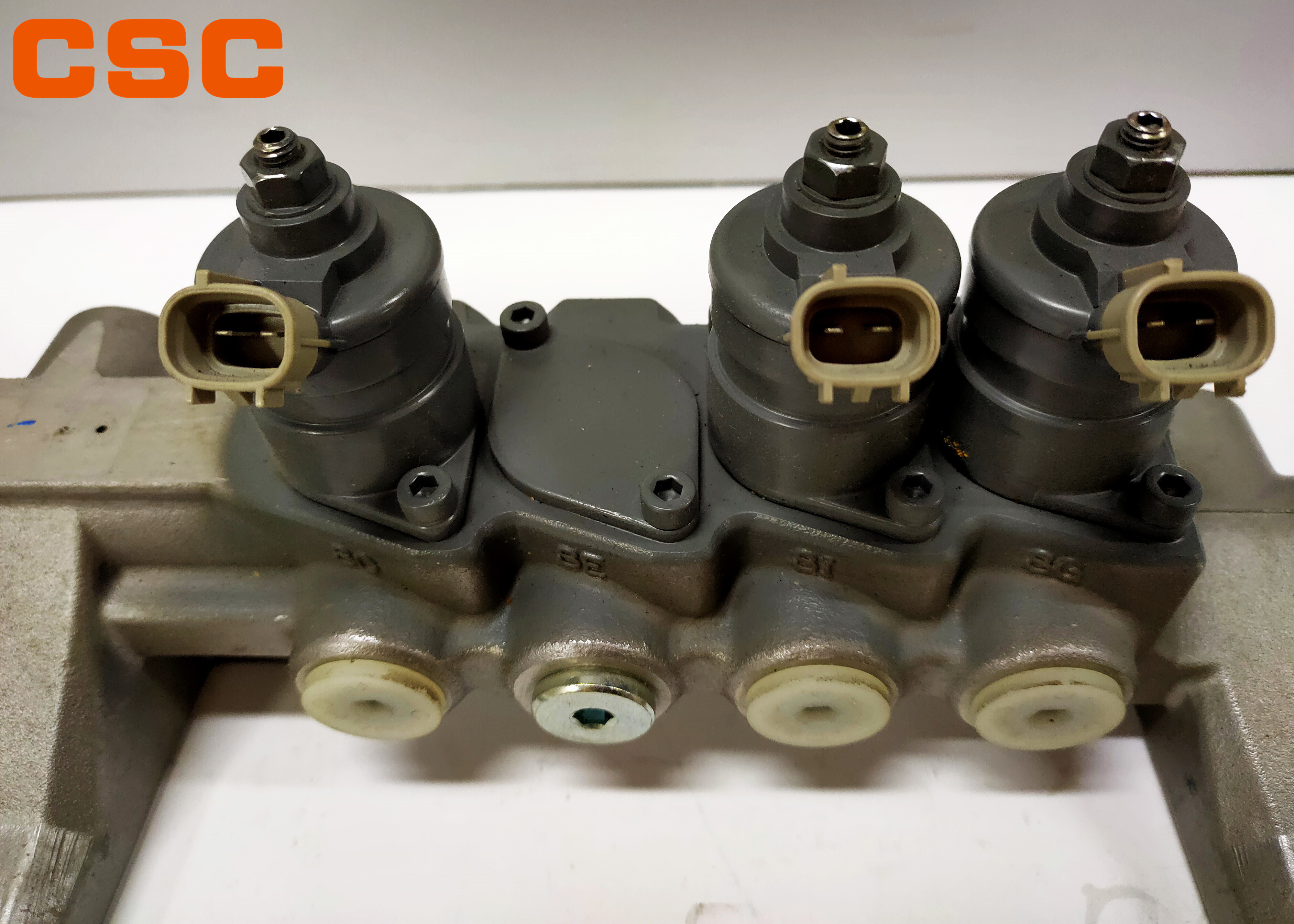 ZAX 200 Excavator Solenoid Valve Assy parts 4400477 4484903 9218274 9225626