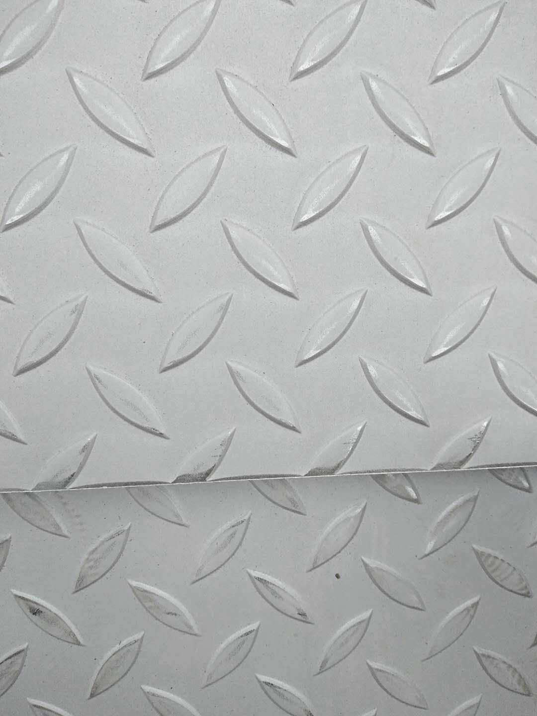 Stainless Steel Checkered Plate 304 Decorative Stainless Steel Sheet 1.4301 Checkered plate 3-6mm