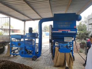Wholesale Peanut Dehulling Carbon Steel Groundnut Shell Removing Machine 800kg/H from china suppliers