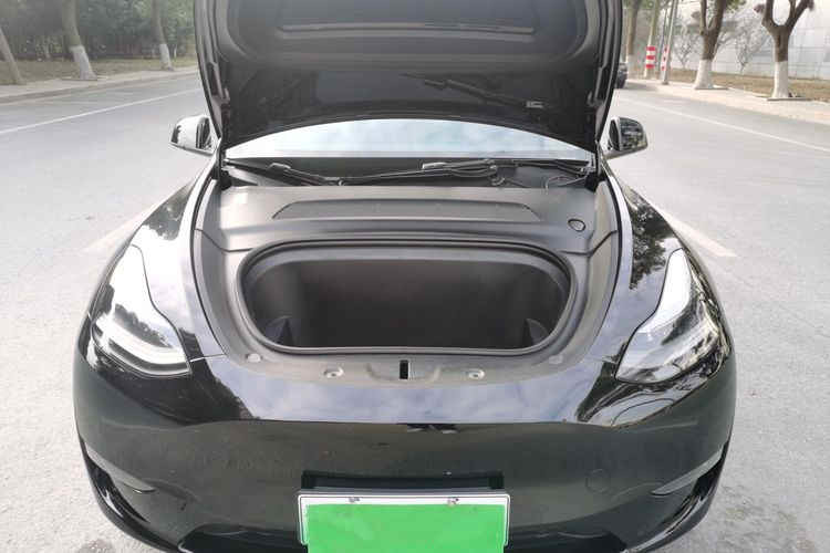 China Super Sport Car Electric Coupe Car Intelligent Luxury Sedan With Lithium