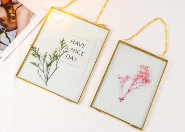 Gold copper quadrilateral metal photo frame glass artifact Dried flower clip
