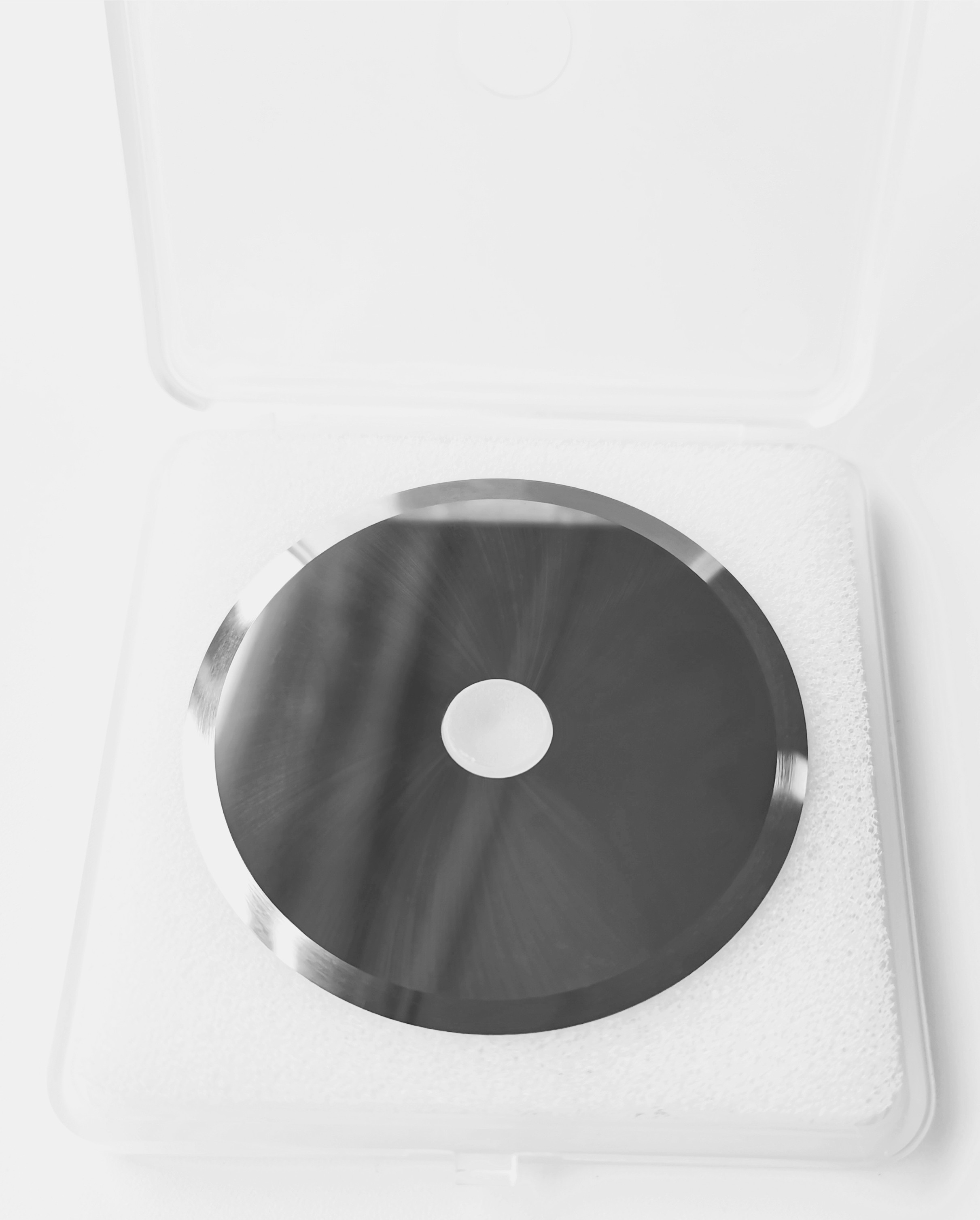 32X8X0.63mm Tungsten Carbide Circular Slitting Knife Rotary Knife Round Carbide Cutting Blades for Cutting Leather