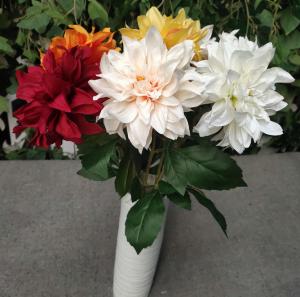 Wholesale European Style 3 Heads Dahlia Artificial Flower For Home Party Wedding Silk Flower from china suppliers