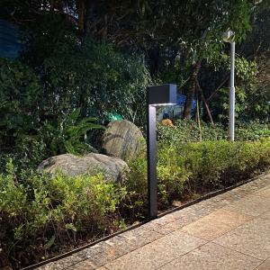 Wholesale Backyard Solar Pathway Bollard Light Metal Rustproof Decorative Solar Lawn Lights from china suppliers