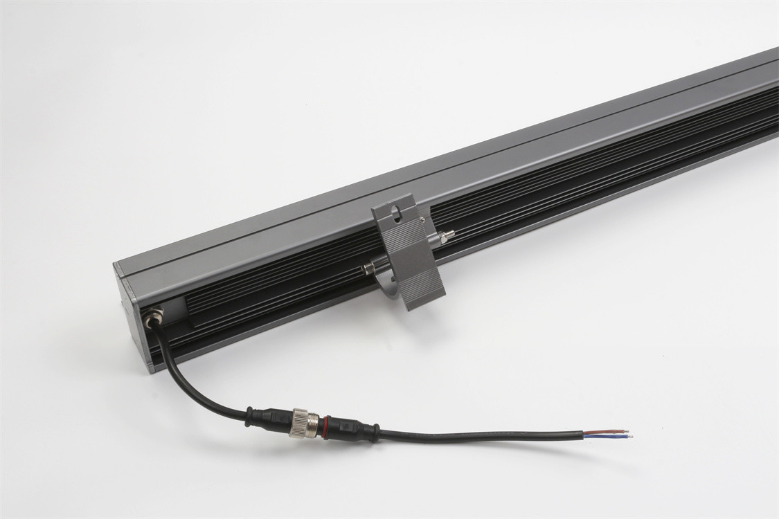 3000hours DC24V 72W Single Color LED Wall Washer With IP65 PC Material