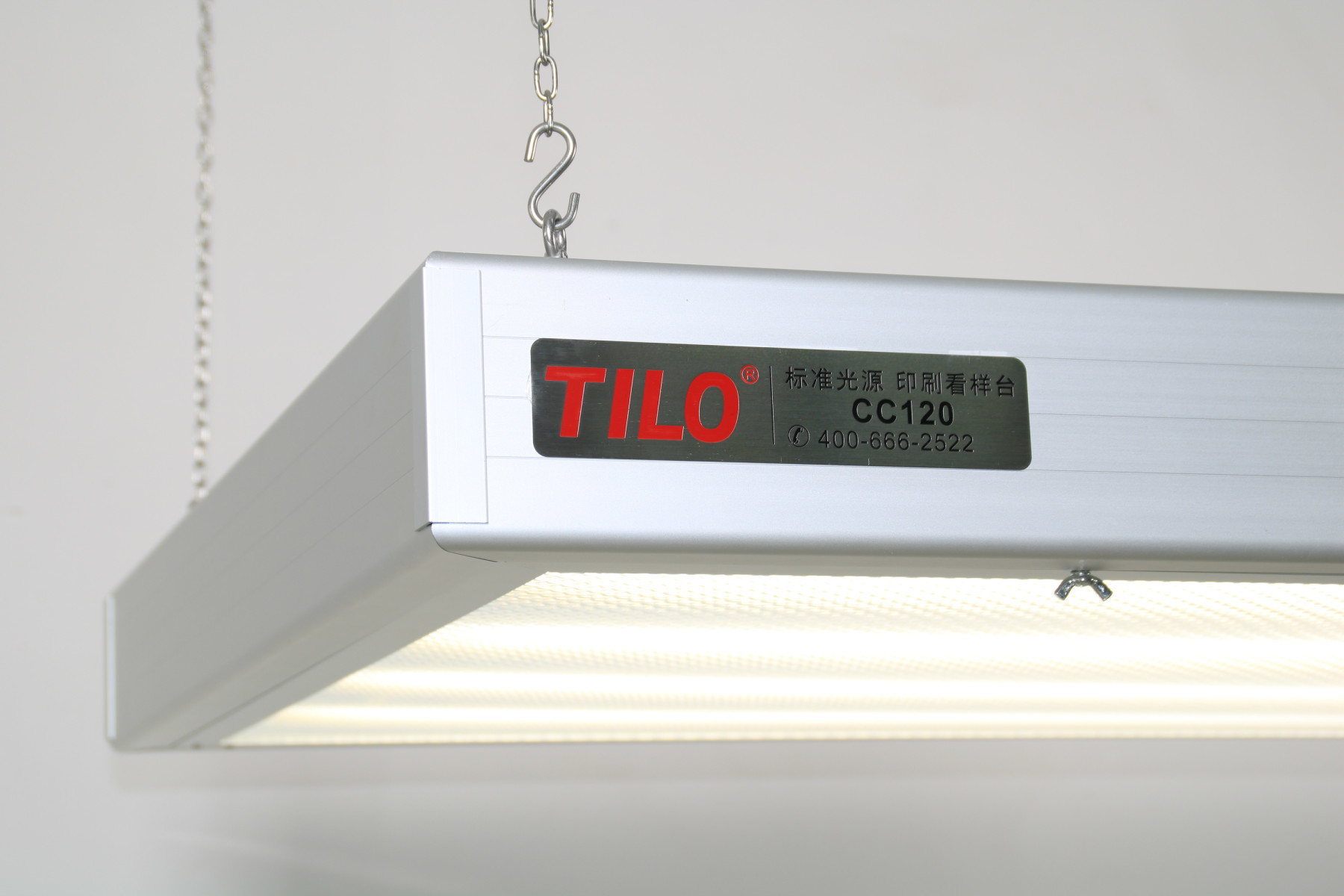 D50 Printing Hangling Light Box CC120 Color light table with optional light source: D65,TL84,U30