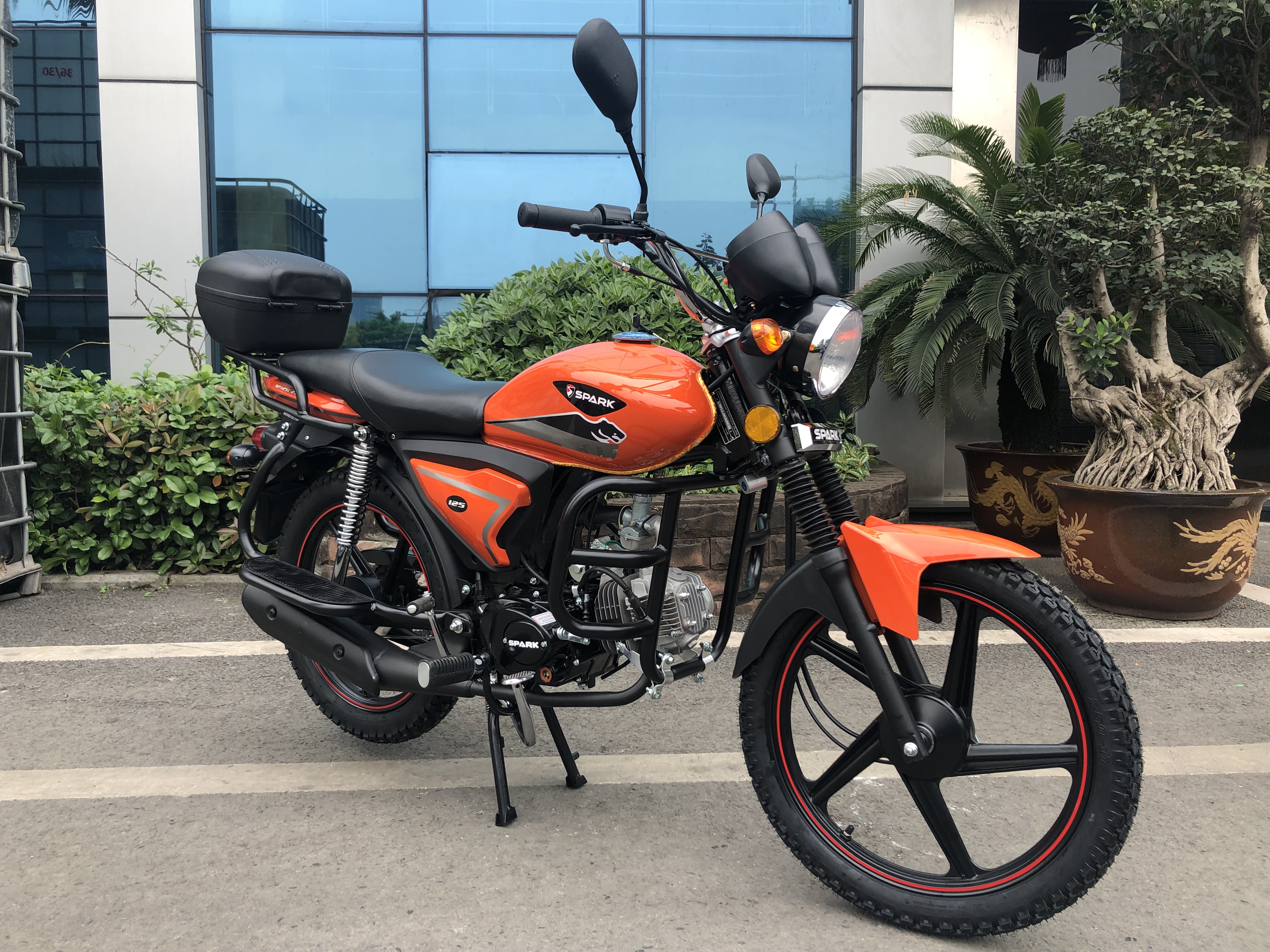 150CC Urban Sports Motorcycle Weighing 120kg Street Bikes For Sport Touring