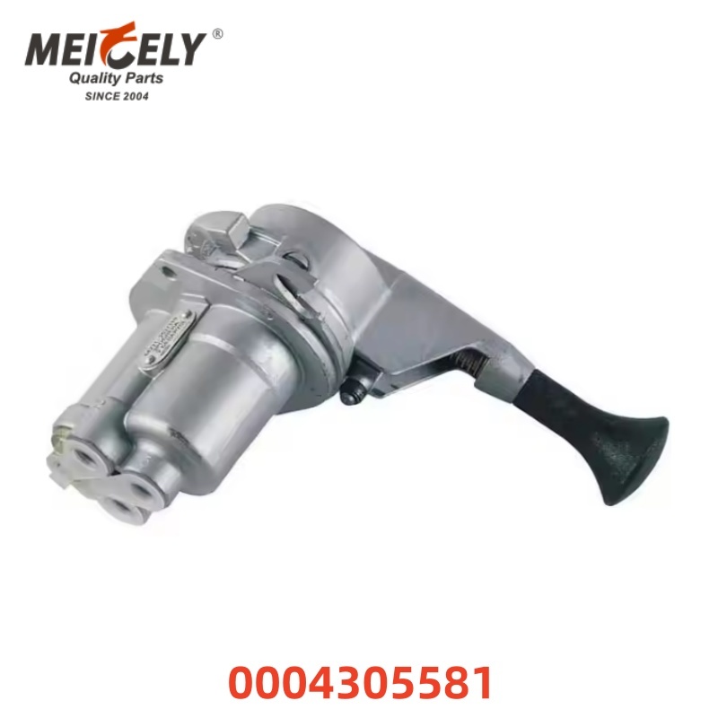 High-Quality Three-way Hand Brake Valve OEM 0004305581 0004308581 for DAF / Mercedes-Benz