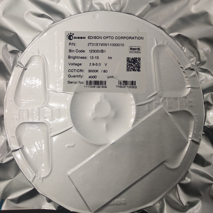 Fabricantes de chips LED chinos 3V 26-28Lm 6000K Chip LED blanco SMD LED 2835 Chips 5