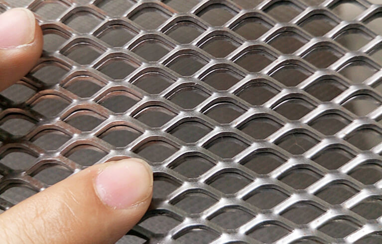 Small Hole 2x3 Flattened Expanded Metal Mesh Customized