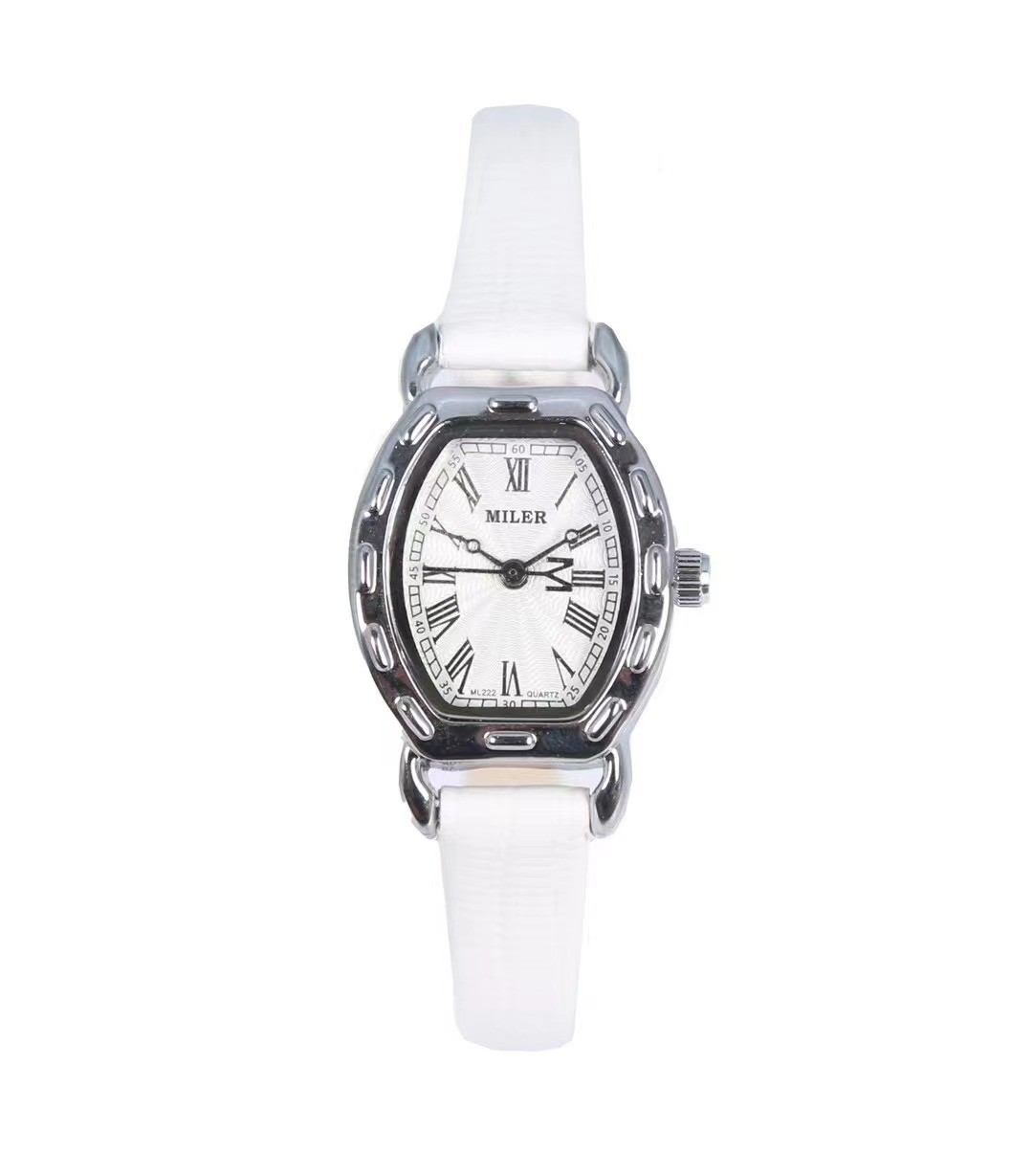 Modern Leather Strap Quartz Watch with 30M Water Resistance