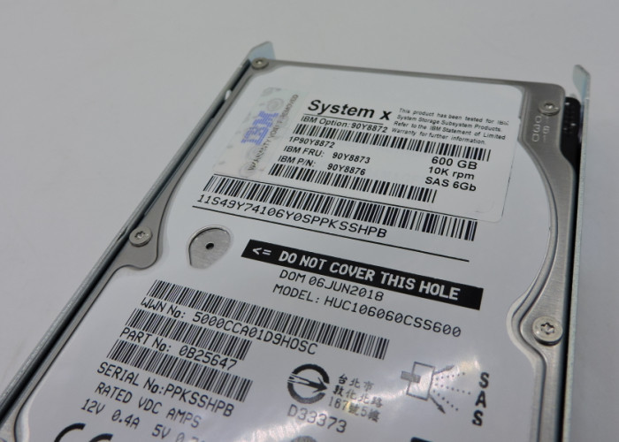 90Y8872 IBM Hard Disk 90Y8873 90Y8876 600GB 10K 2.5inch SAS 1 year warranty