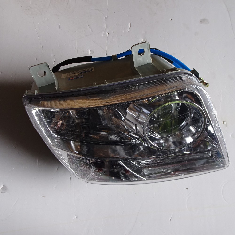 HOWO truck spare parts WG9925720001 HOWO truck auto headlight