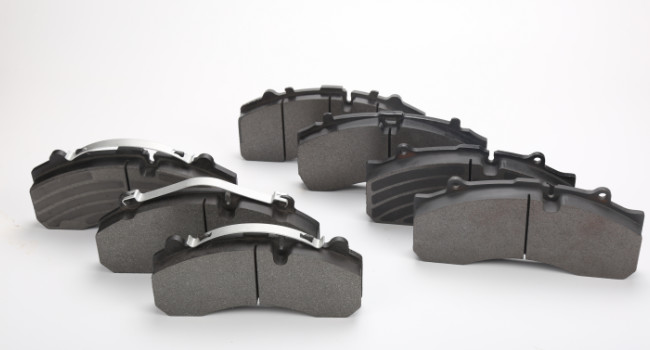 Commercial Vehicles Metallic Brake Pads , Automobile Brake Pads Emark