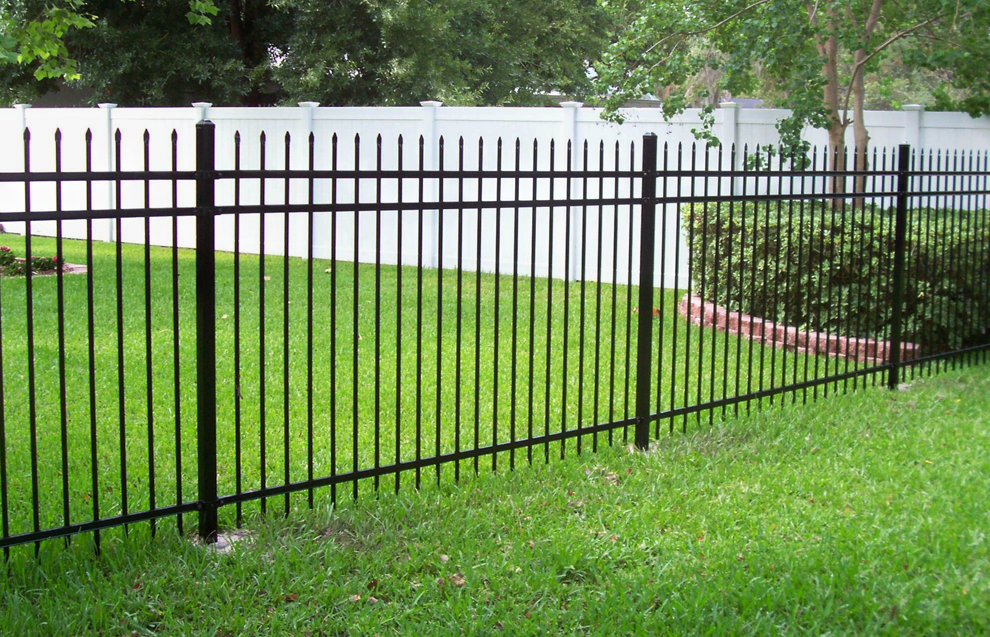 Modern Outdoor Steel Palisade Tubular Pool Fencing Metal Steel Gates Anti Climb