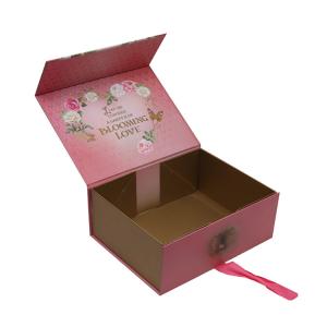 China Collapsible Magnetic Closure Gift Box With Ribbon , Paper Gift Box Rose Red Color on sale