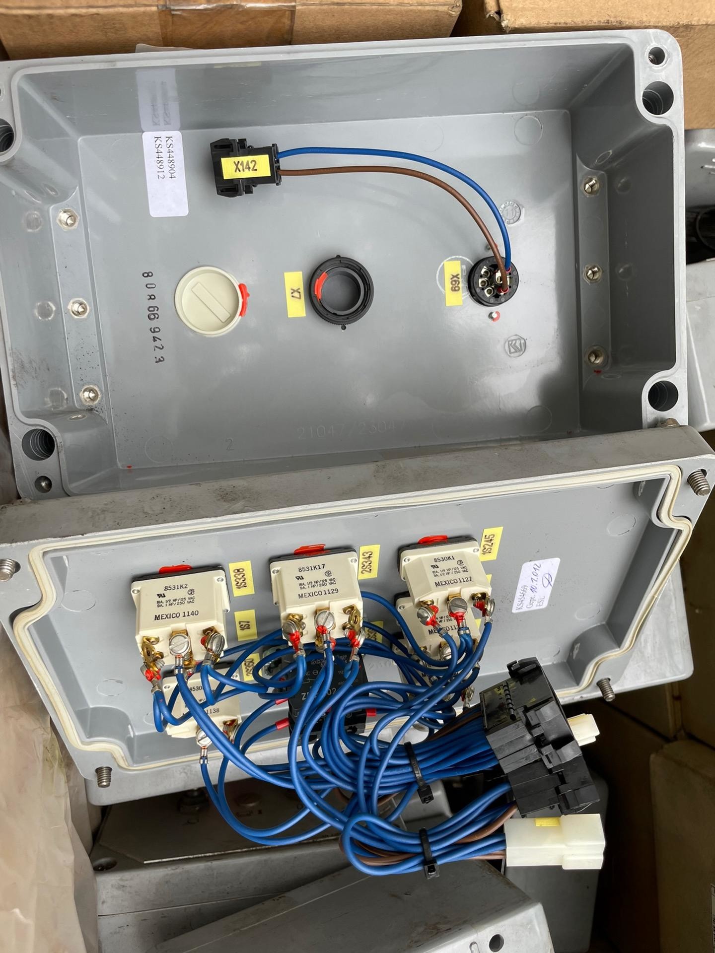 Putzmeister oucher vertical cylinder assembly, Putzmeister38 meters, 36 meters, for wet spray machines, number: 251409007